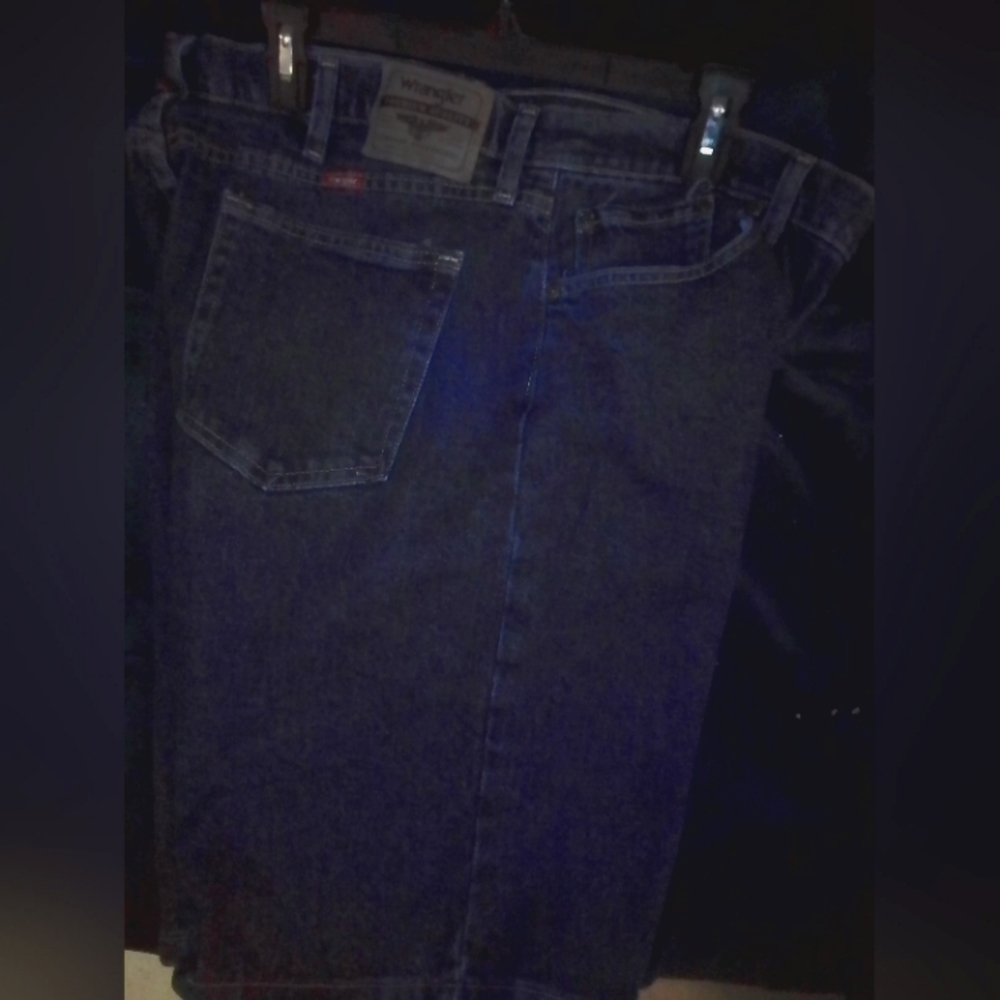 Wrangler Size 36 Relaxed Fit Short Jeans
